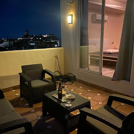 Atico Con Vistas En Granada Centro Apartment Luaran gambar