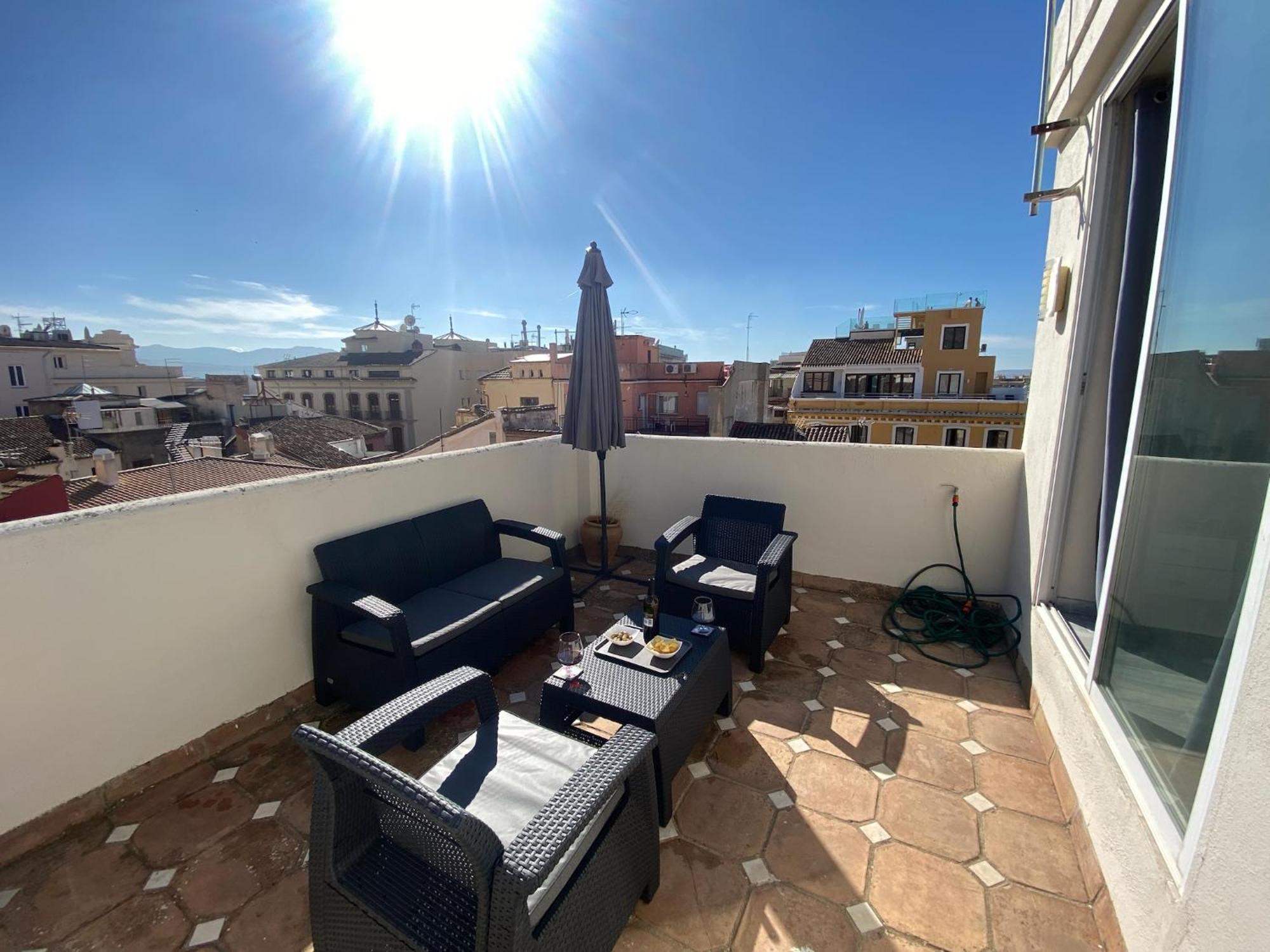 Atico Con Vistas En Granada Centro Apartment Luaran gambar