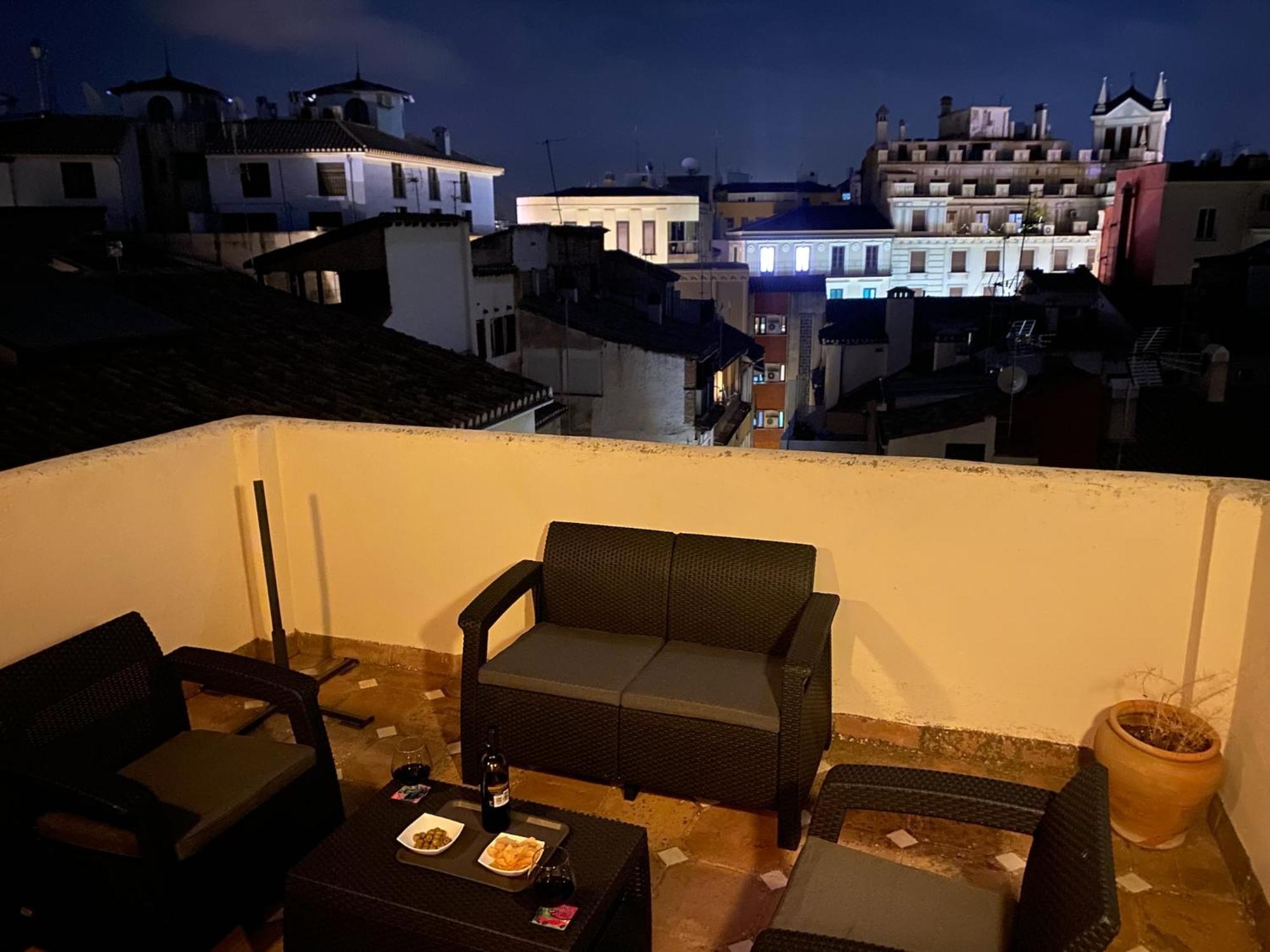 Atico Con Vistas En Granada Centro Apartment Luaran gambar
